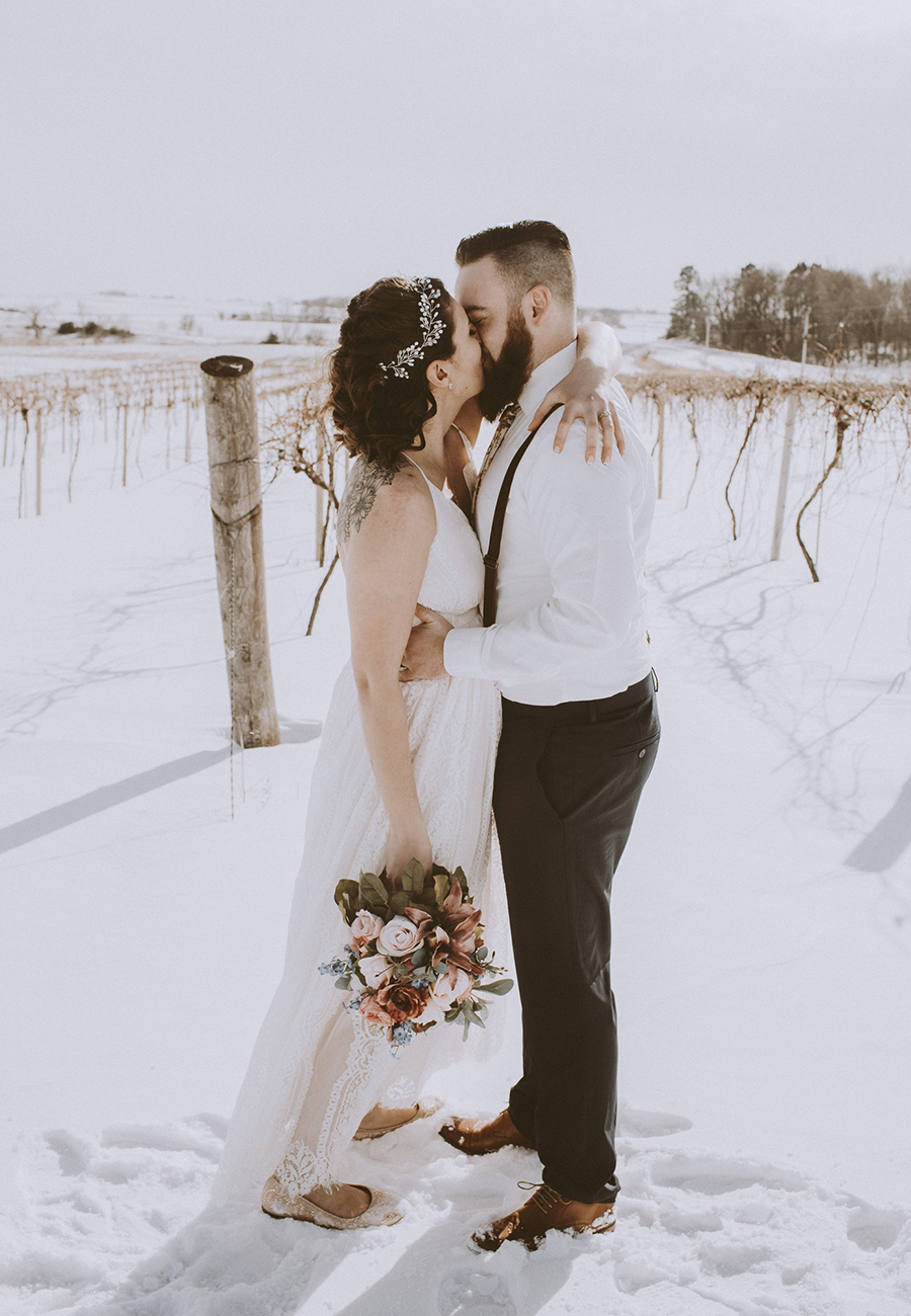 Fargo, North Dakota Wedding Photography + Elopement Photography