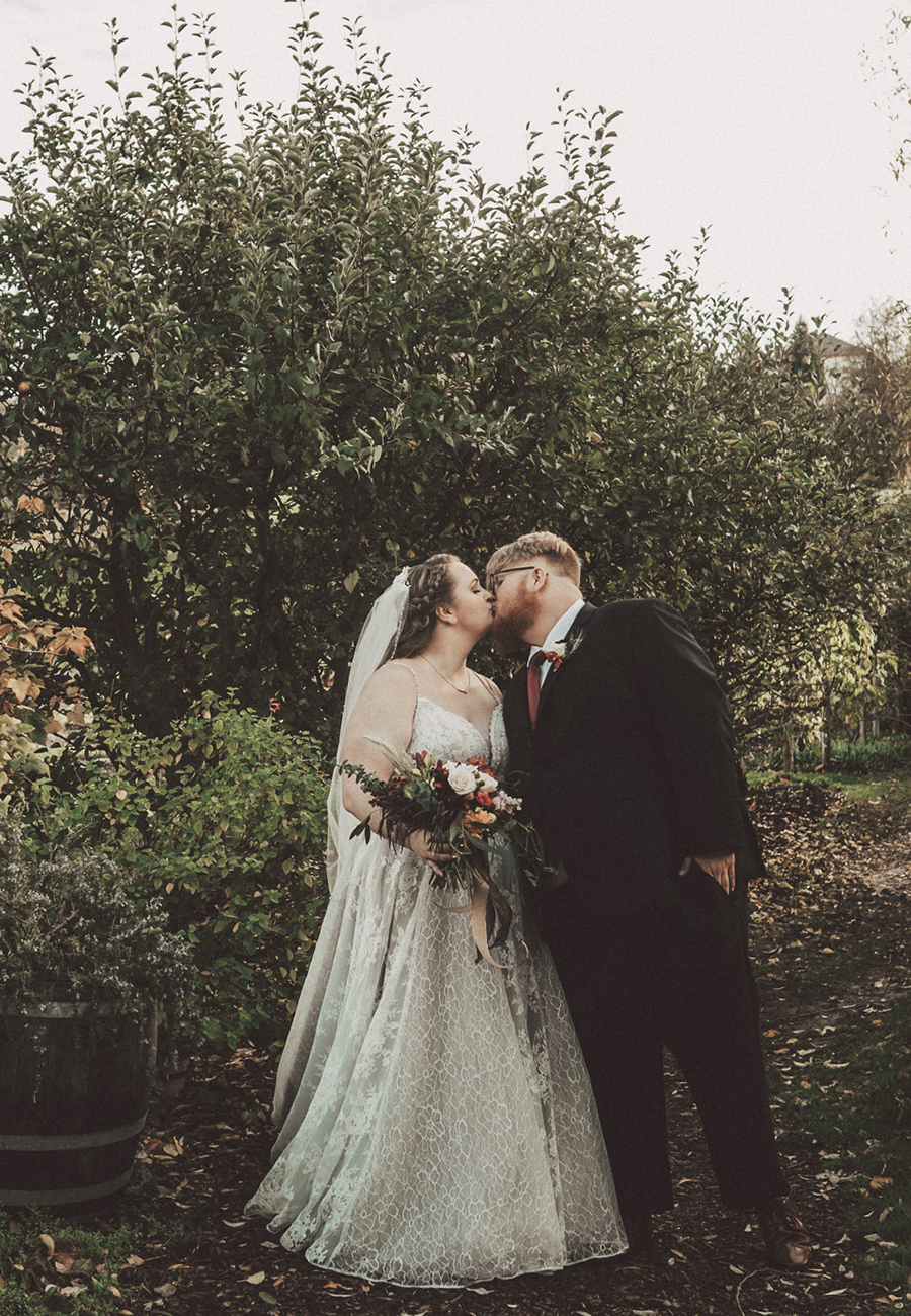 Corvallis Oregon Wedding Photography + Elopement Photography