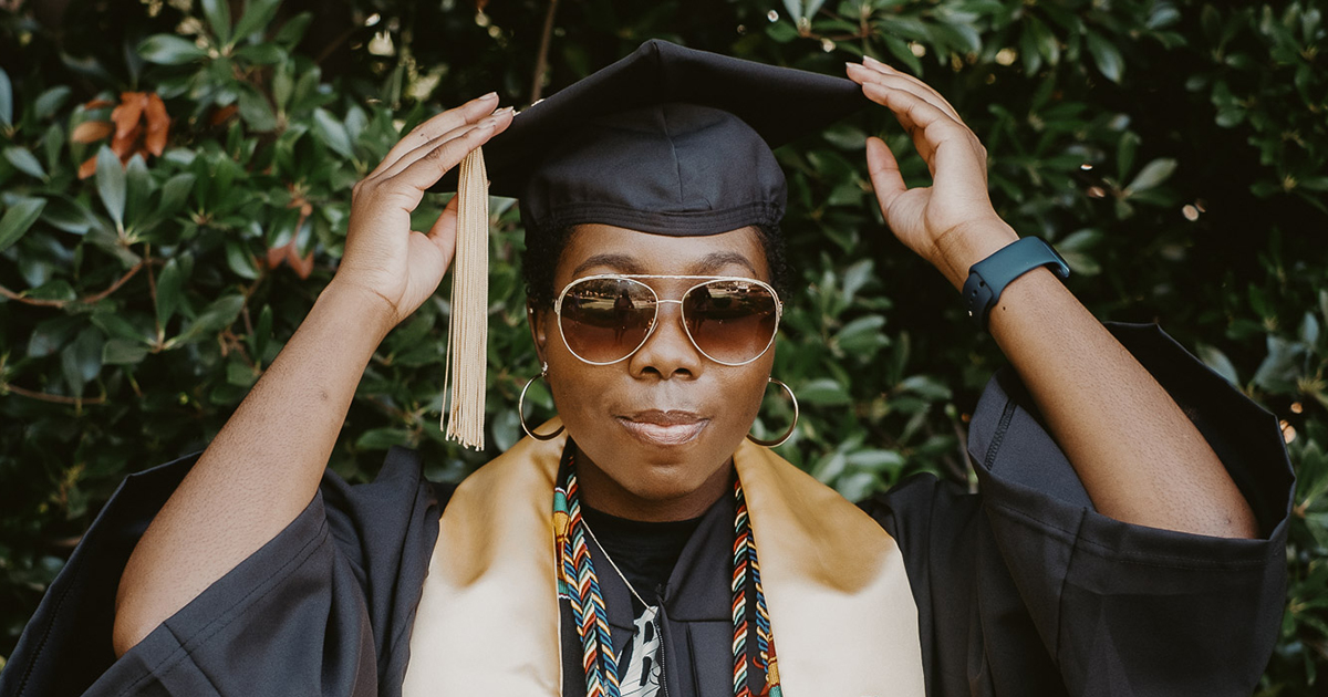 Awesome Alabama Summer Graduation Photos in Tuscaloosa