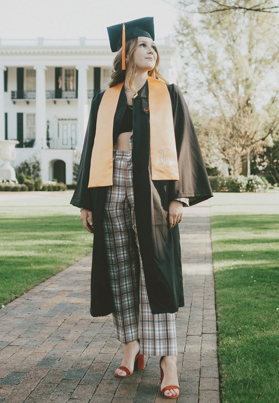 University of Alabama Tuscaloosa Graduation Portraits