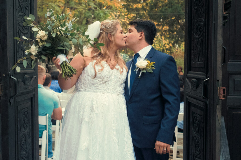 Wedding Chapel on the Mountain Huntsville Alabama Wedding  Photography