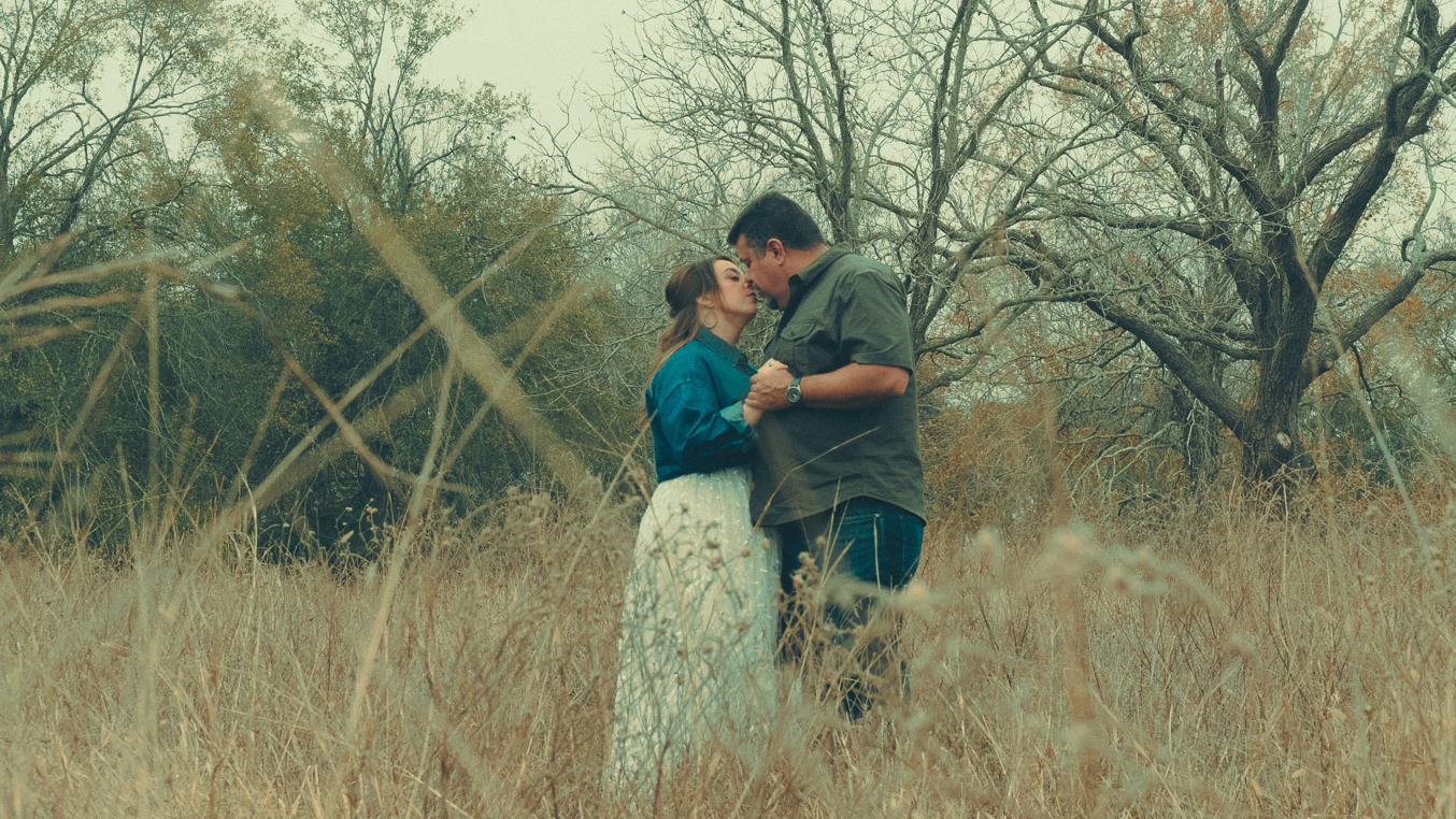 Amanda + Ken | Sealy, Texas